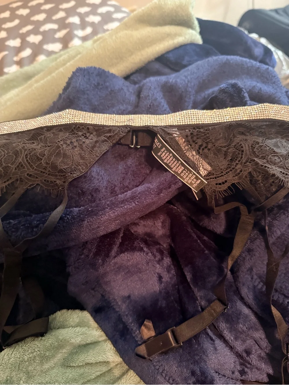 Victorias Secret never worn